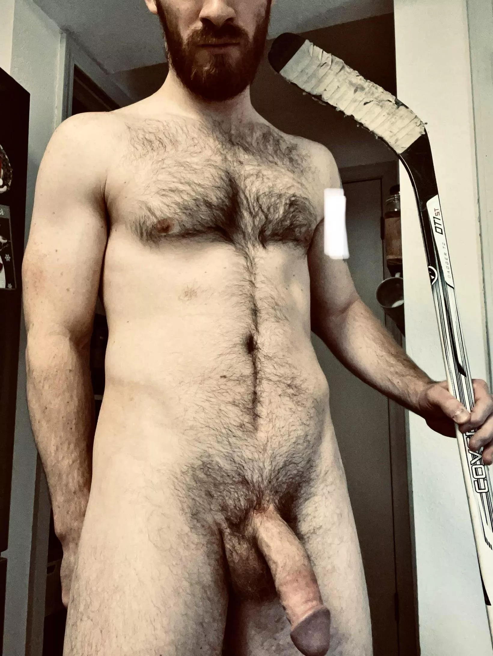 Unapologetically hairy hockey Daddy. [35]