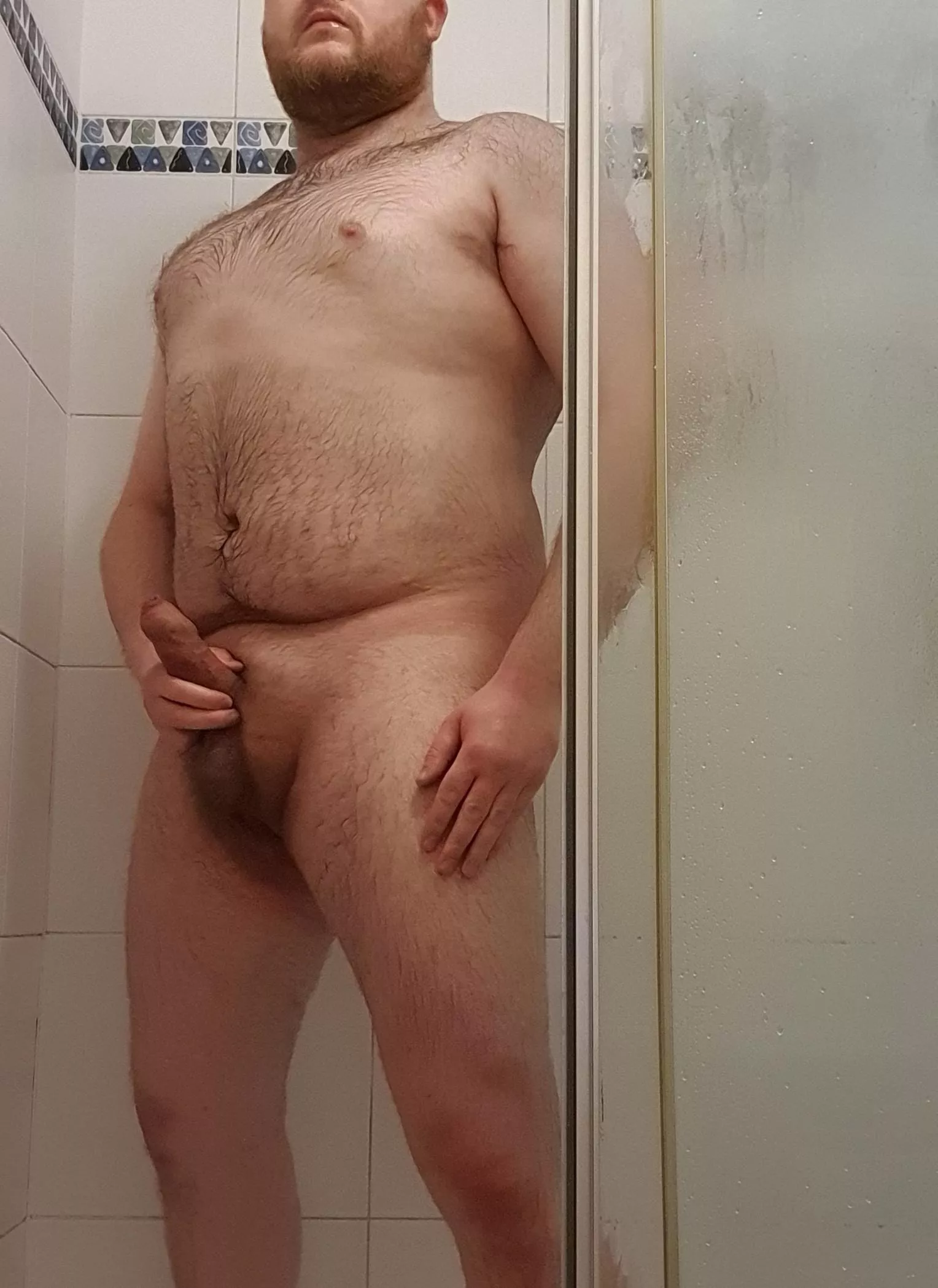 Uncut. Raw Scottish Meat. Power gut and strong shoulders come free with me 😉