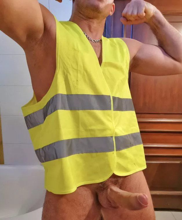 “Uncut Tradie” …