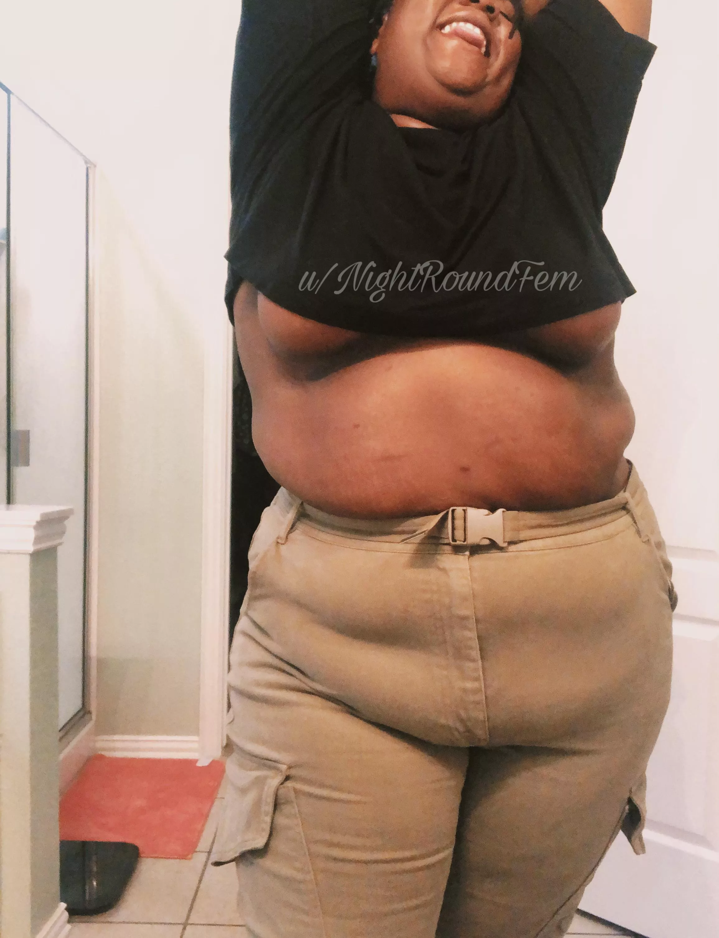 Underboob is sooooo underrated. 😝😝