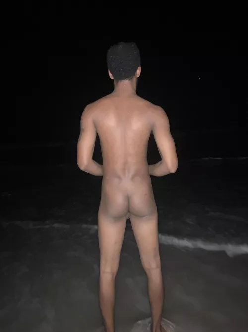 Up for a skinny dip 😜