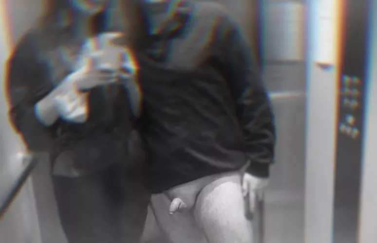 Upvote if you agree that this is a pretty poor penis right??? Leave a honest comment with your thoughts on what you think about what we have to try work with when having sex together??? ... if you can even call it sex to be fair ๐คจ๐ง๐ค๐ญ / DM als