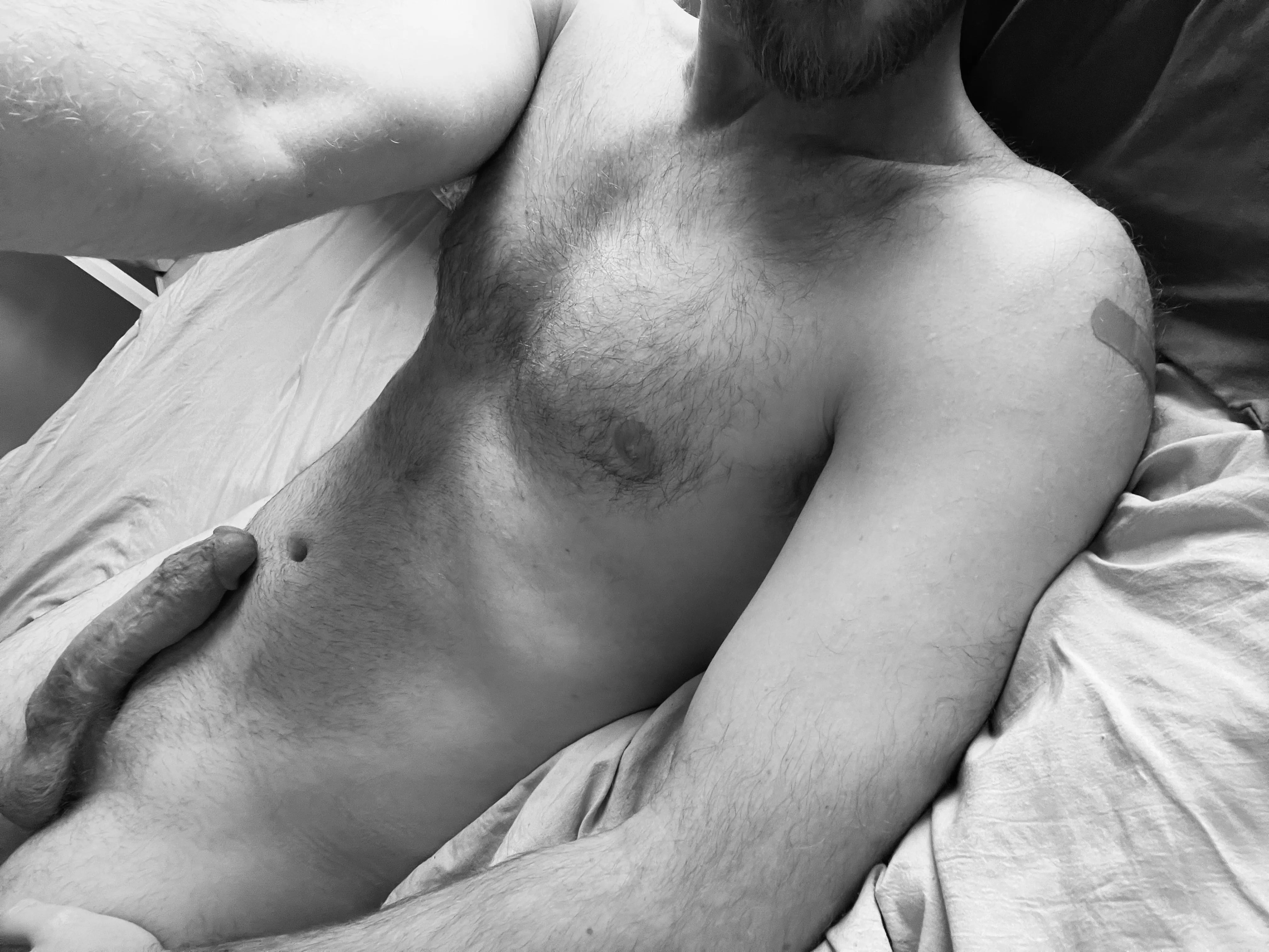 Vaccine booster ✅ Feeling like I deserve a reward… like maybe a couple that likes to share?