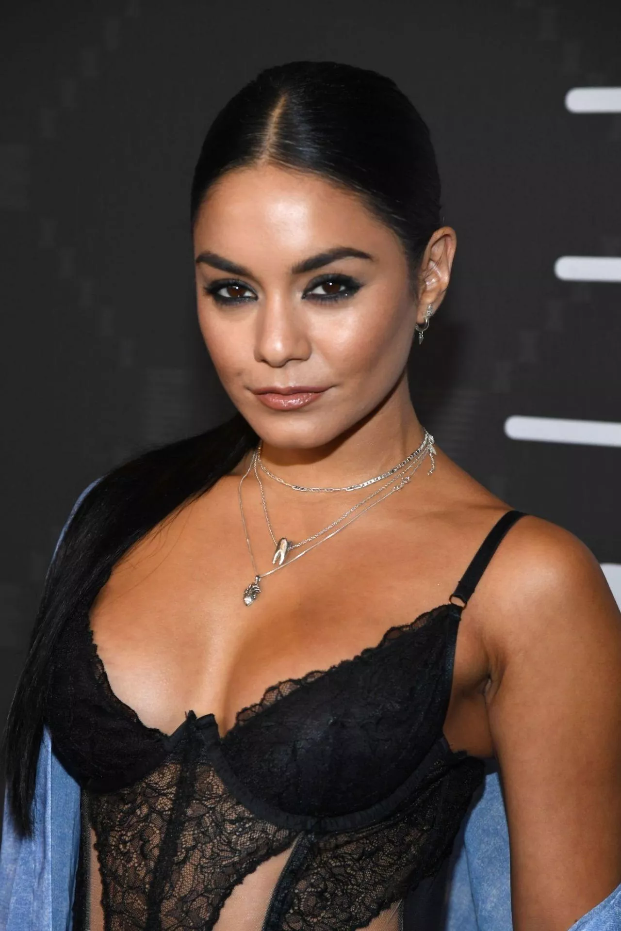 Vanessa Hudgens always make me wanna stroke my cock