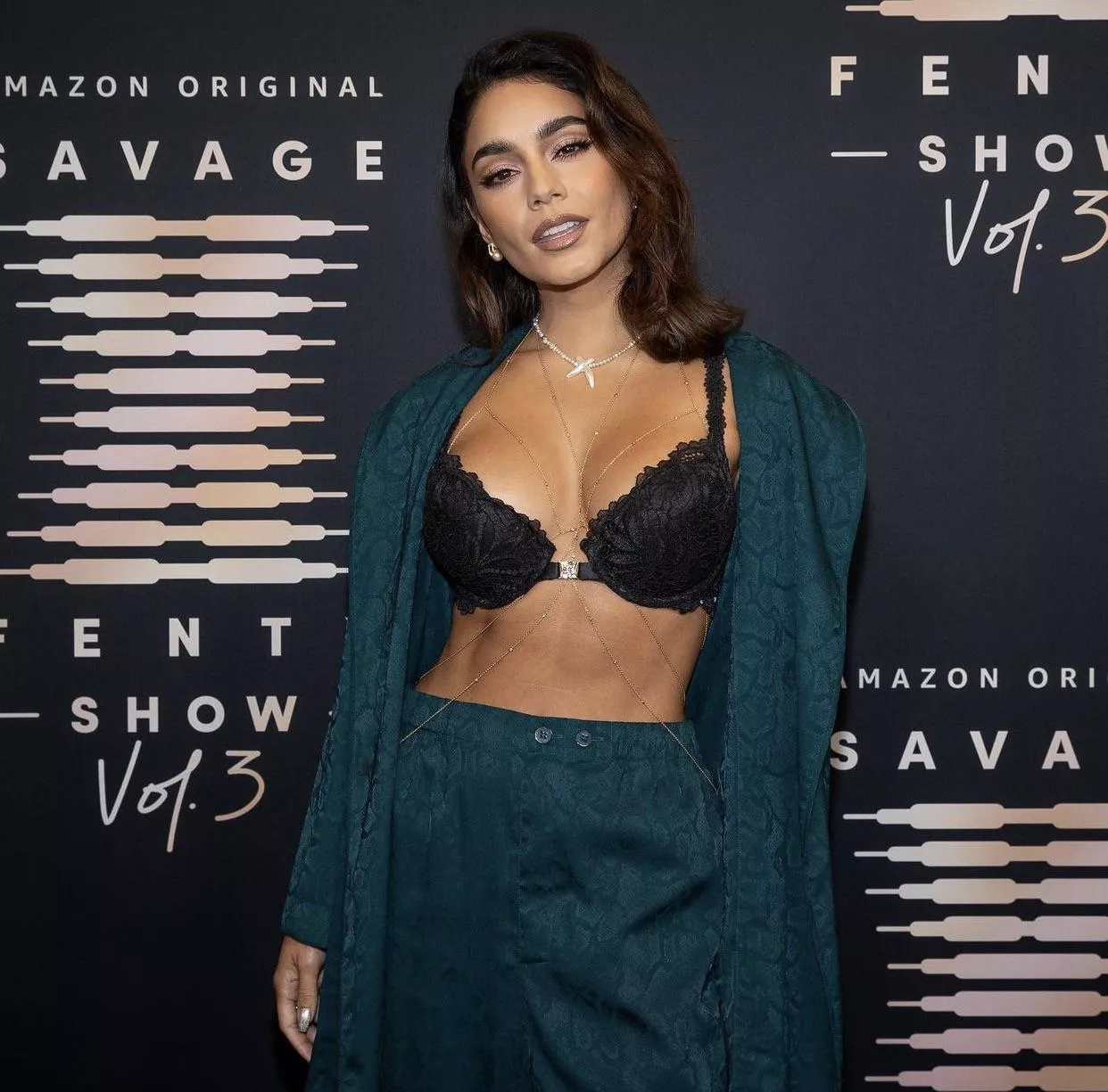 Vanessa Hudgens looking amazing as ever.. 🔥