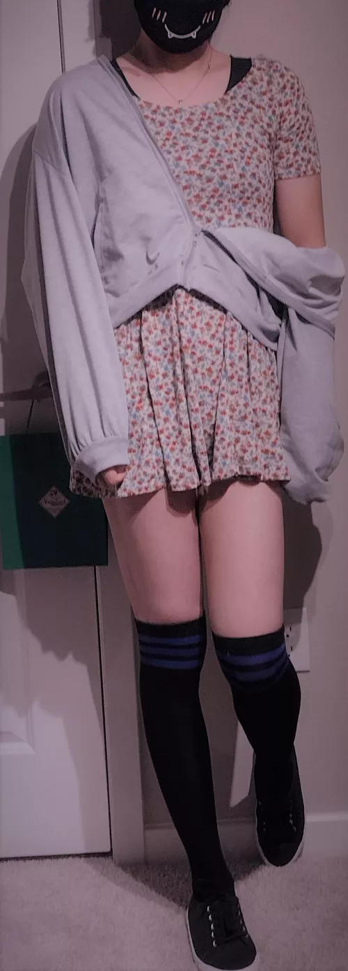 very very nervous posting this pic....if I look ugly plz tell me and I'll delete -repost