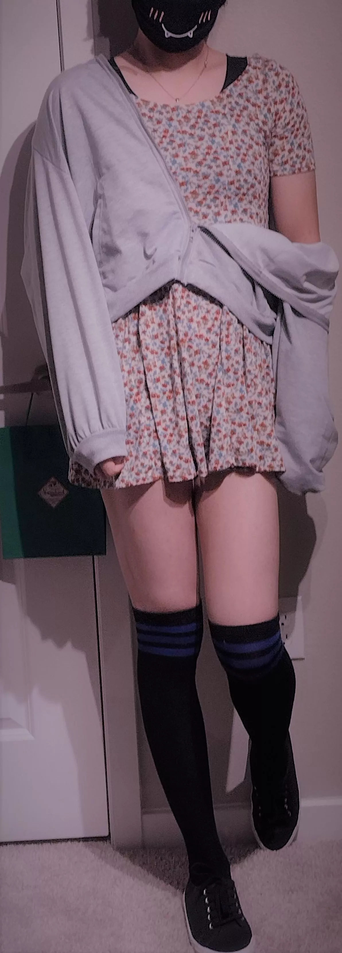 very very nervous posting this pic....if I look ugly plz tell me and I'll delete -repost