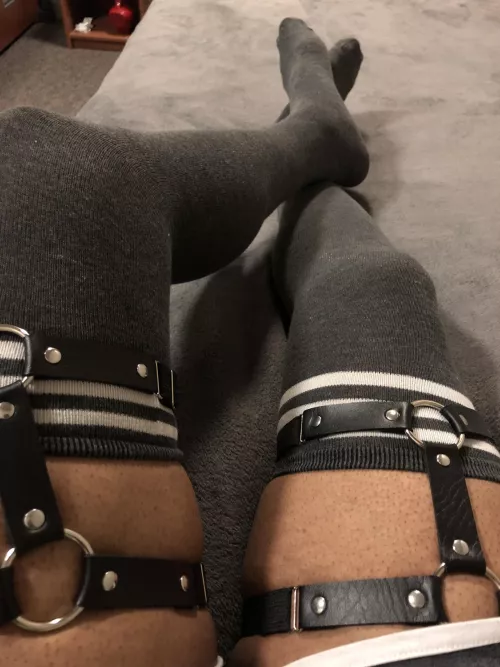 Vibing, waiting to get breeded