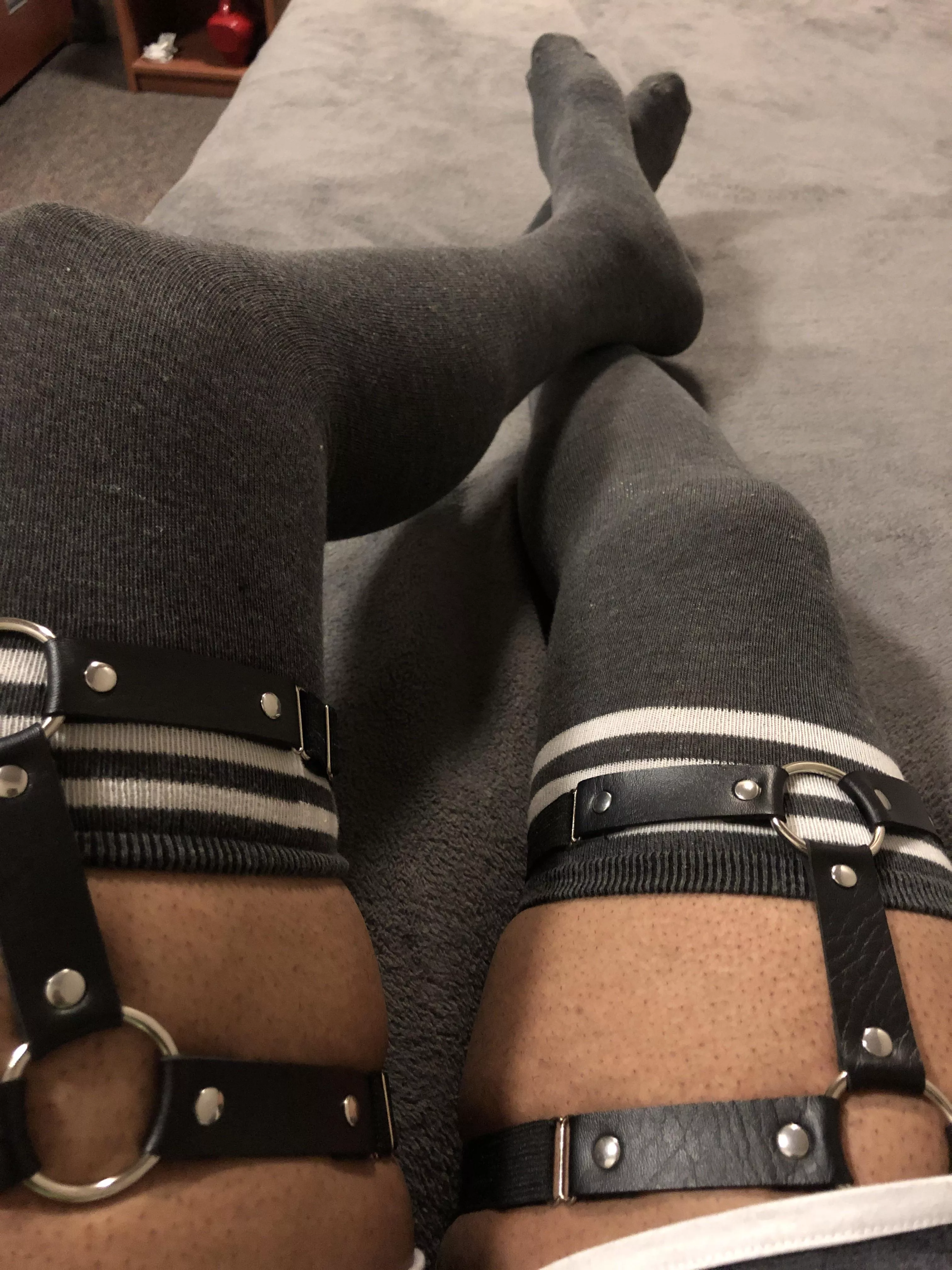 Vibing, waiting to get breeded