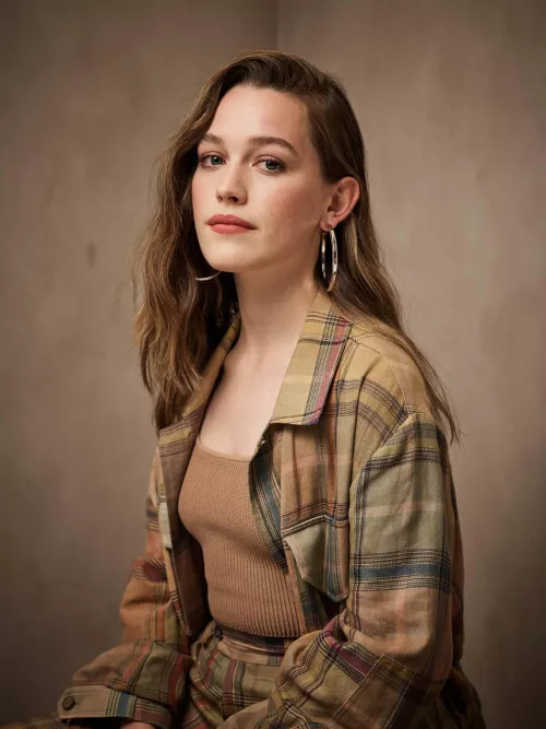 Victoria Pedretti is seriously beautiful