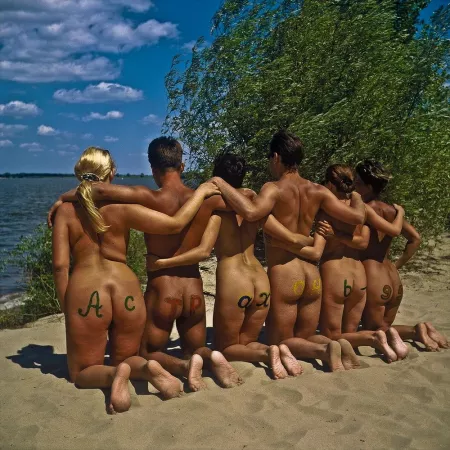 Vintage: Let me guess... the beach's Wifi password?