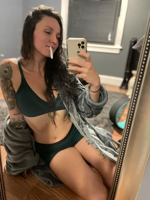 violently high… but gonna smoke another 🙃