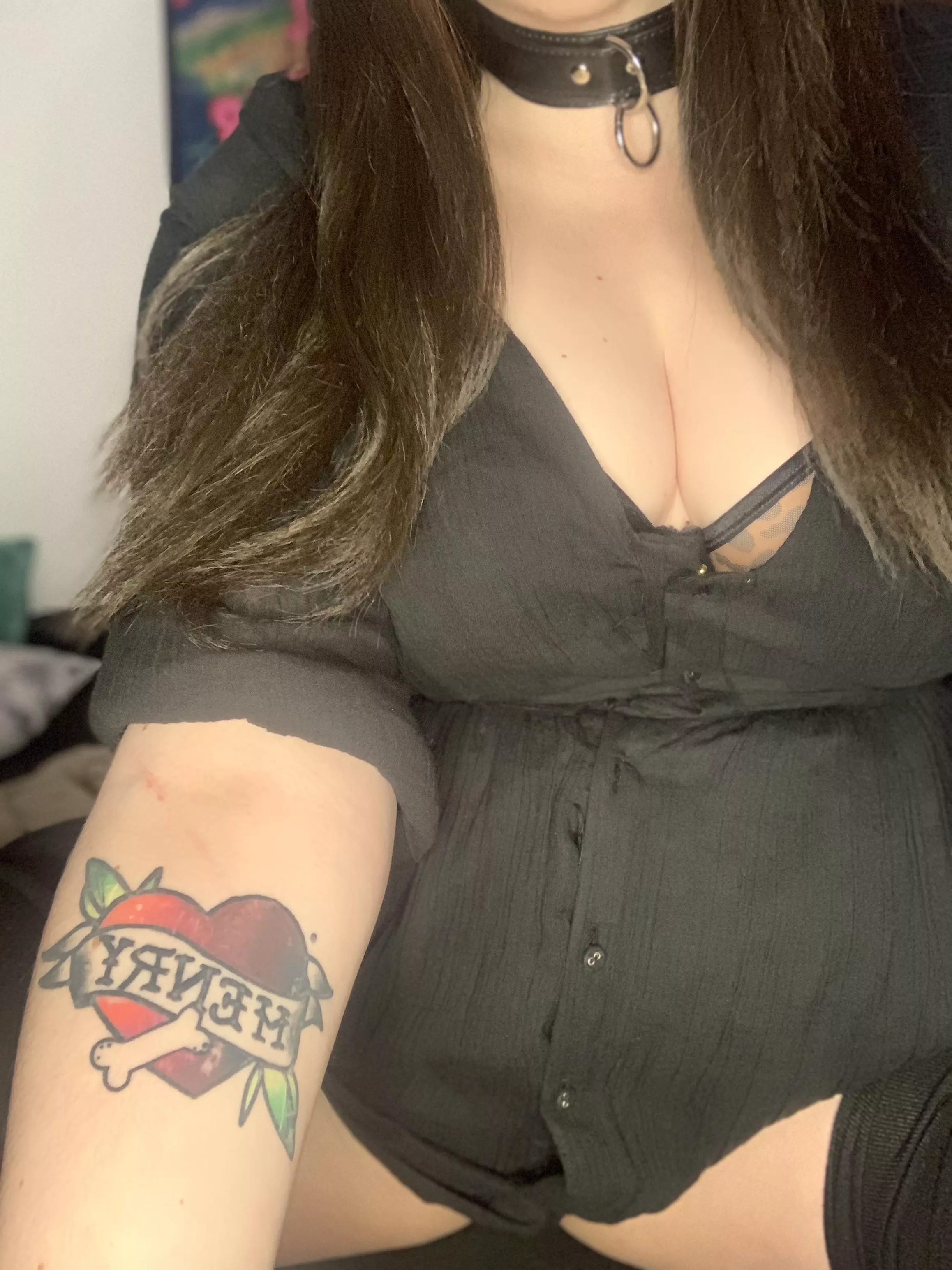 Waiting for Daddy 🖤