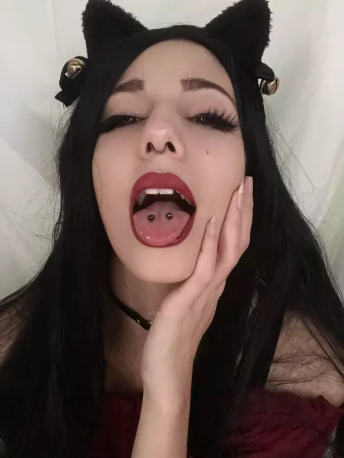 Waiting for someone to feed me some milk š