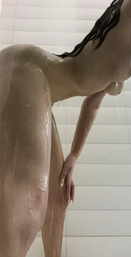 waiting for you in the showerπ₯°πππ