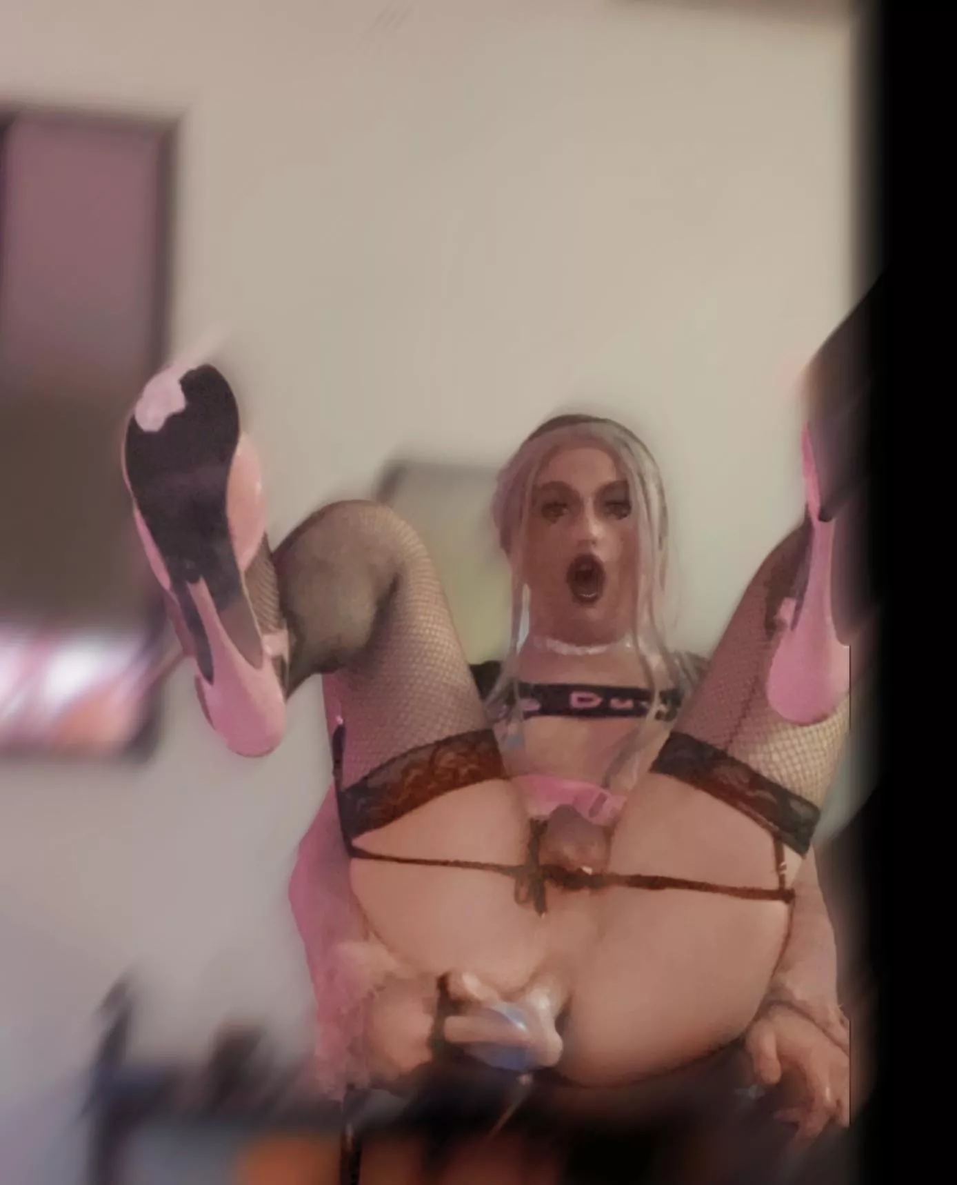 Walk in and see me like 😅