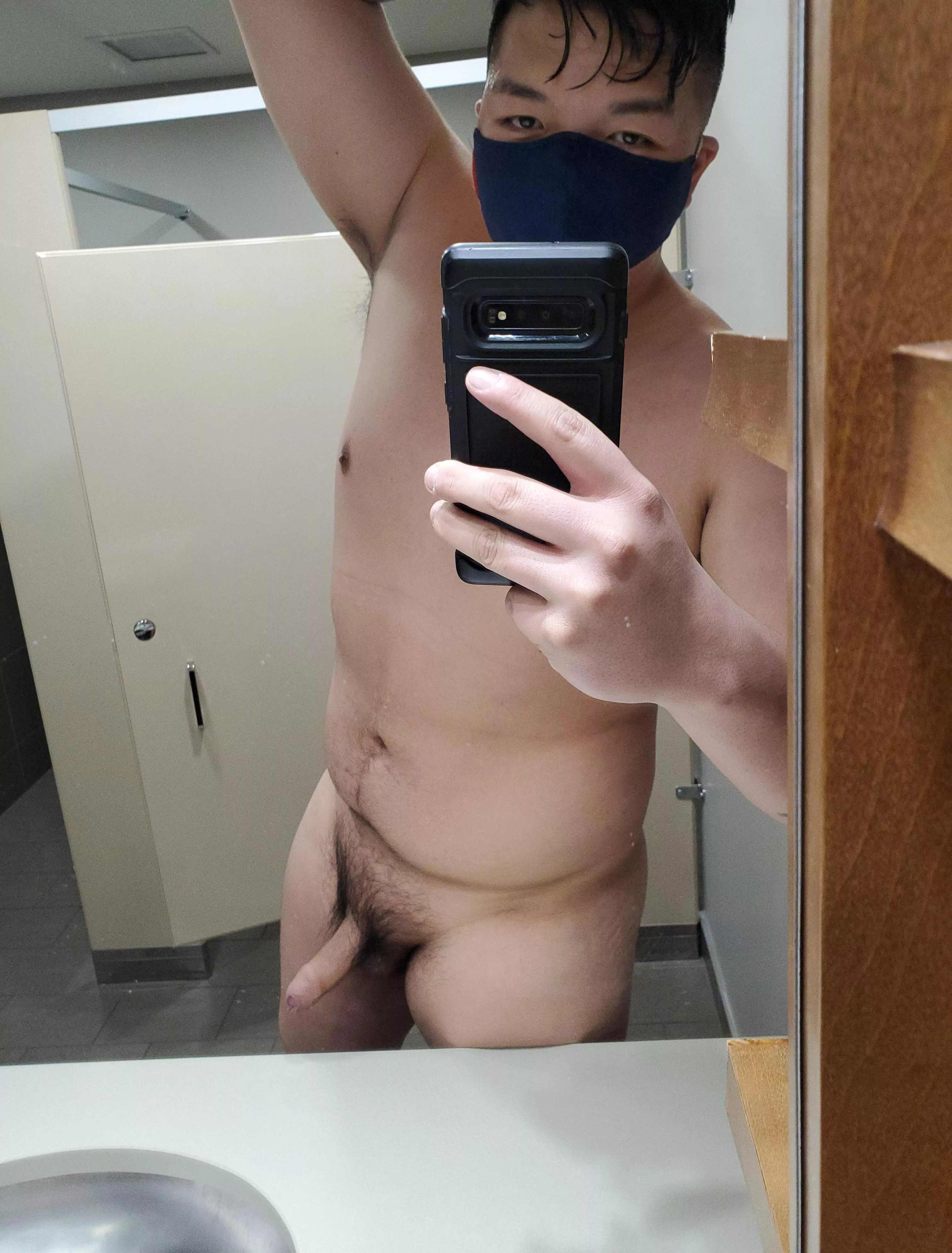 Walk into the gym bathroom and find me like this. What do you do? Walk into the gym bathroom and find me like this. What do you do?