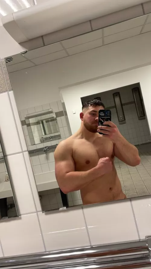 Wanna come over ? 😏 [M25]