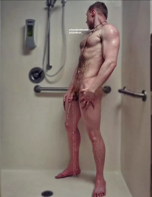 Wanna come shower under me ? 😈😏