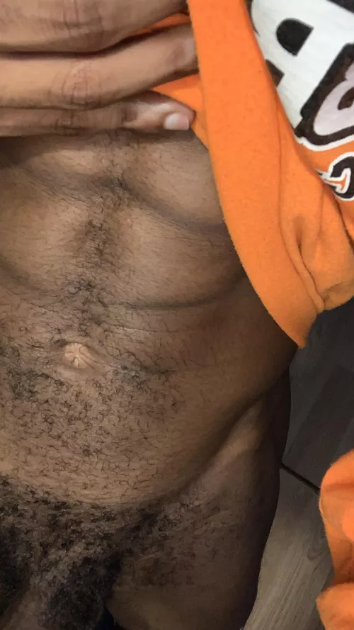 Wanna come touch my hairy body