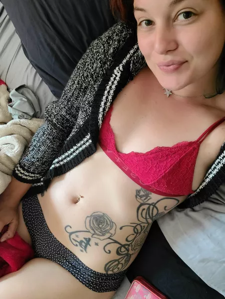 Wanna cum cuddle šš¹