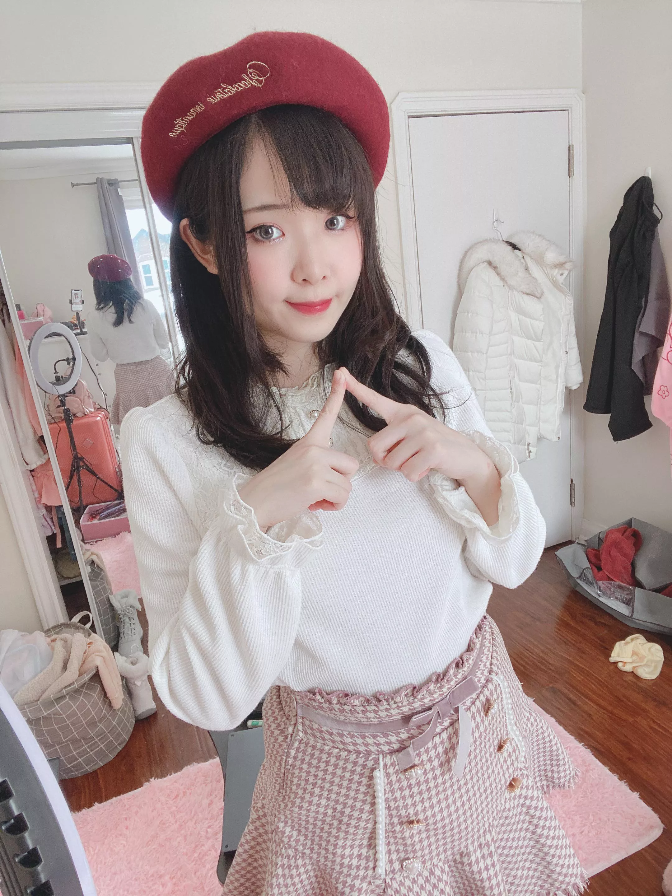 Wanna go out with me? 🌸