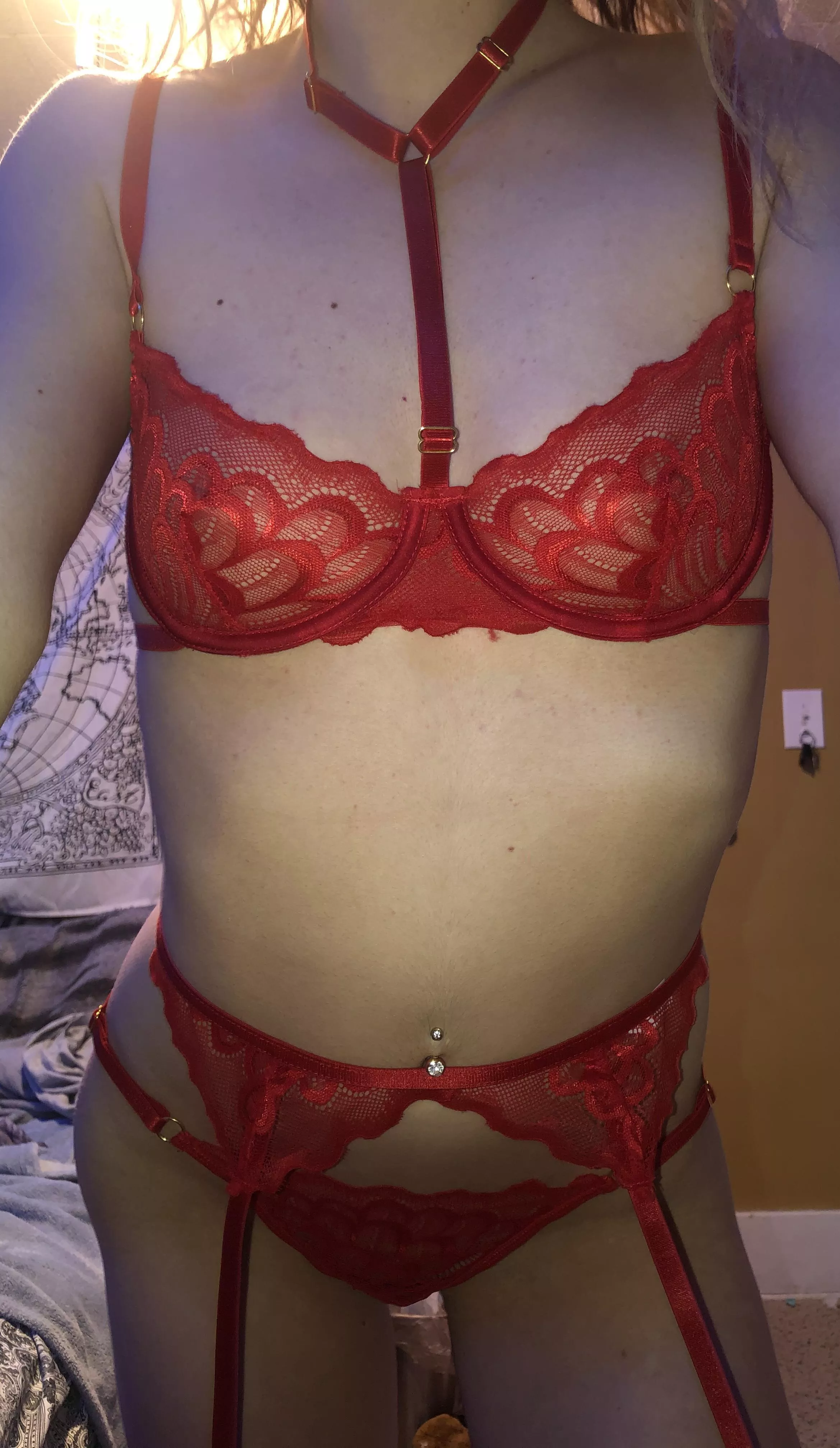 wanna have some fun?😉 play with me on onlyfans for 5 days free!🔥 link in comments😘