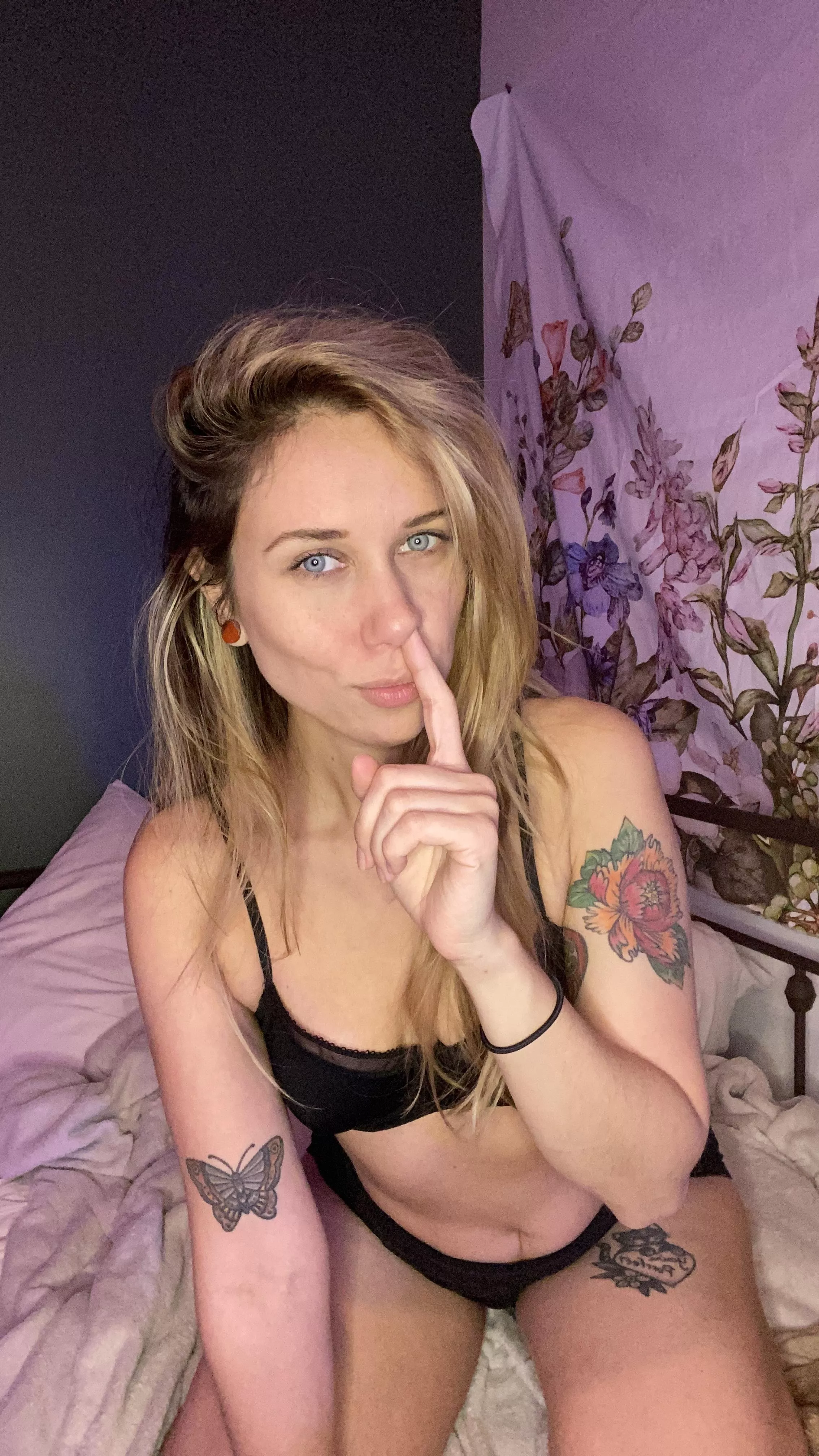 Wanna help me find gold, love? 😂