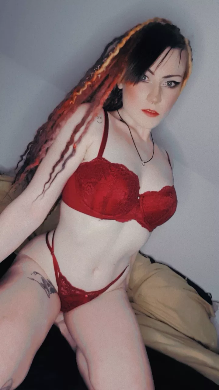 Wanna know a secret? Im playing with myself right now😫💦