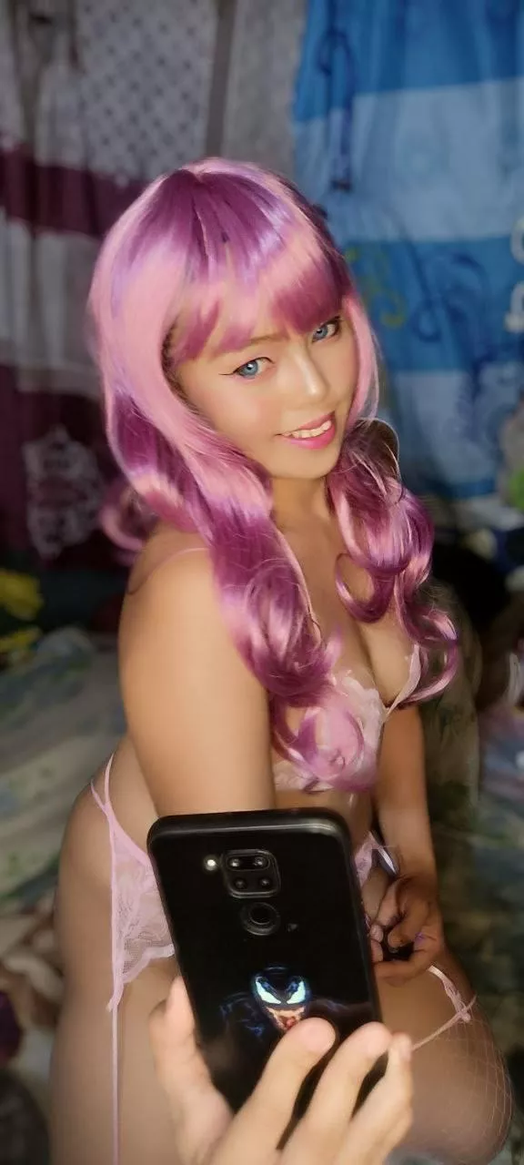 Wanna make some creative films daddy?🤤💦