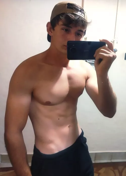Wanna play?😘