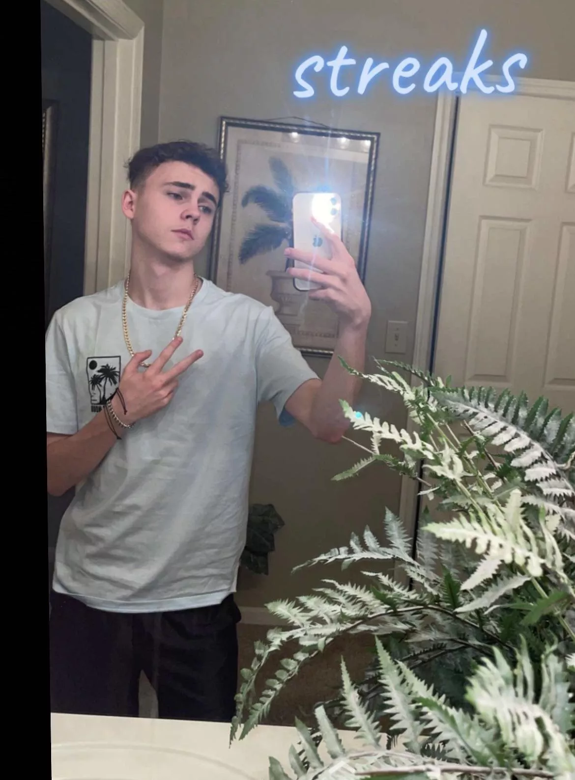 Wanna see me jerk off and cum in my mouth 😉💦💦