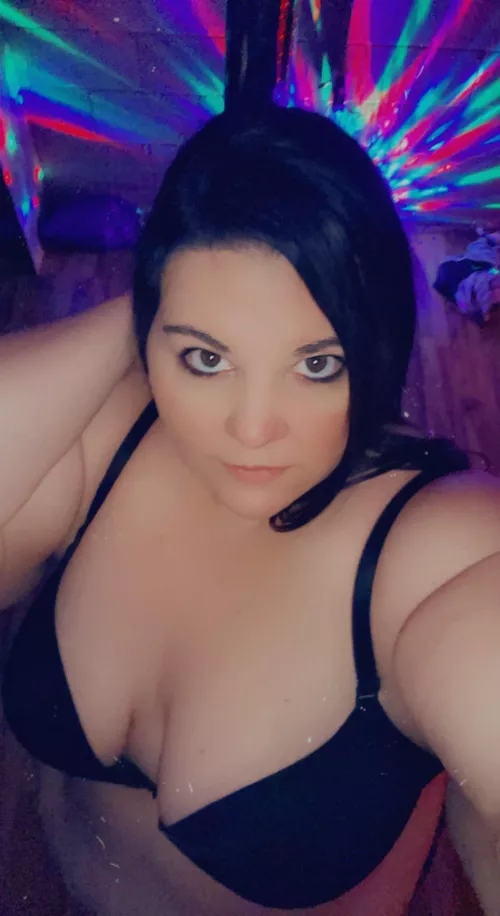 Wanna see more of my lovely milf body?