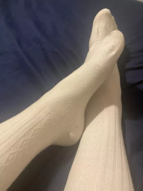 Wanna see what’s underneath??? 😘😘😘