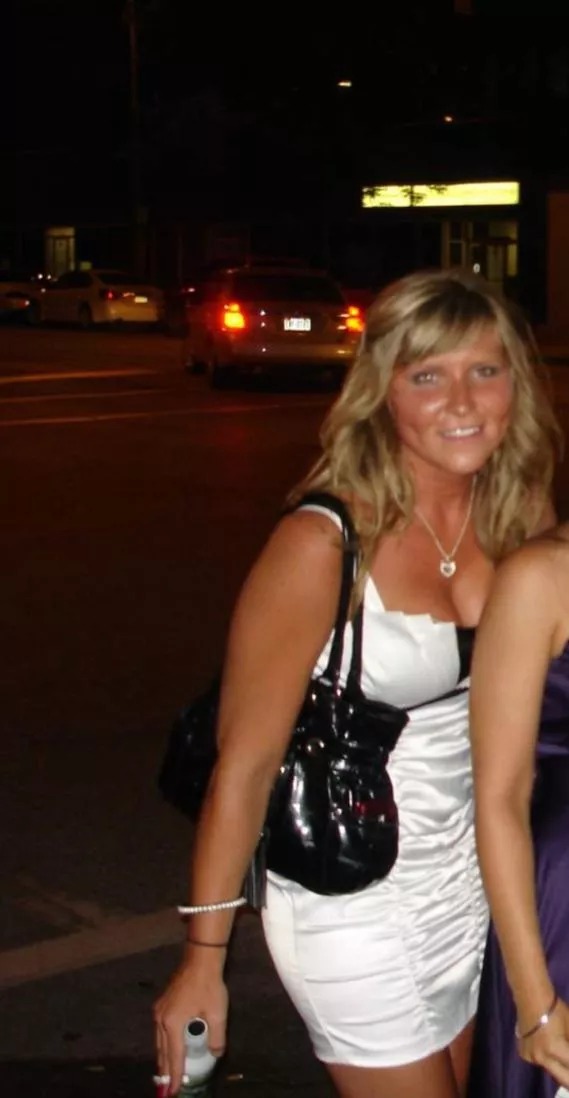 Wanna smoke with me 😈