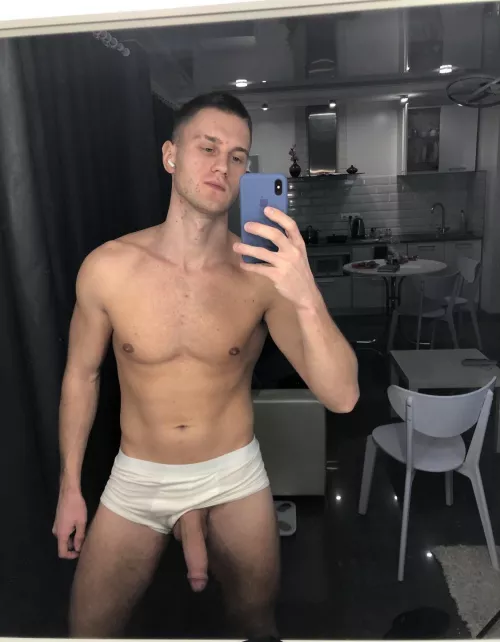 Wanna suck this 21cm (8,3in) dick? 😈😈