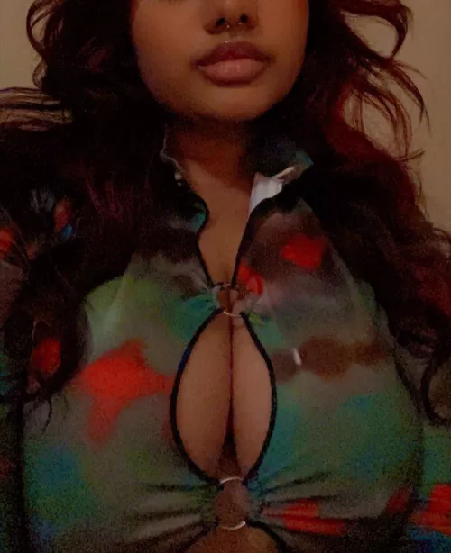 wanna take my top off?