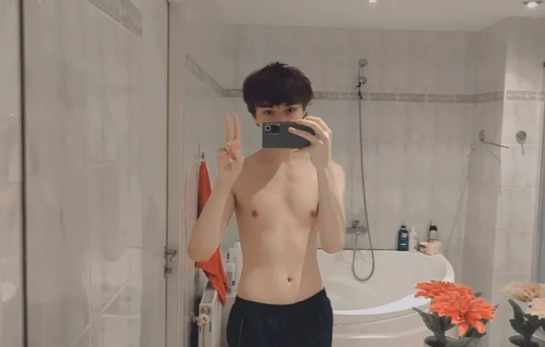 wanna watch new spiderman with me? 👉👈