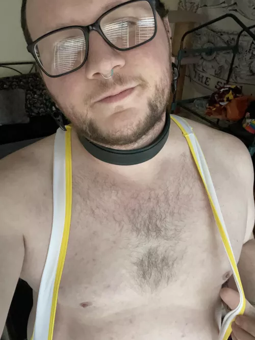 Wanna wrestle in bed? 😁