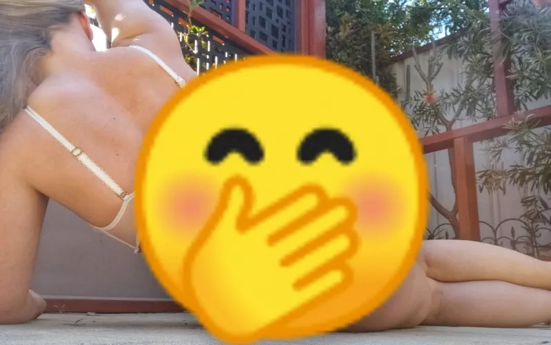 Want a sneak peek? Subscribe to my OF! ๐ Link in the comments ๐