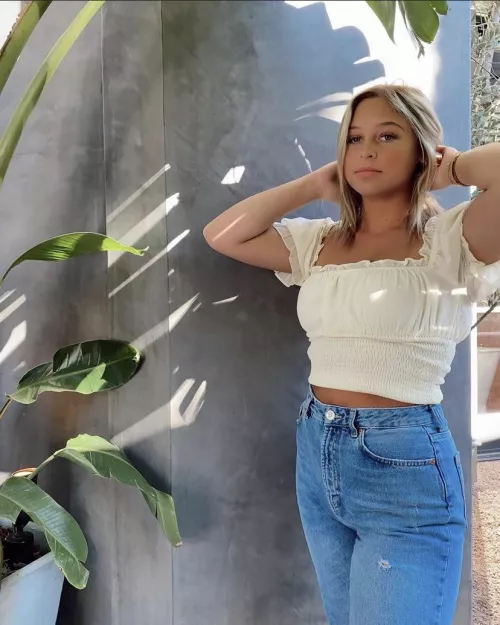 Want feet pics? DM for prices