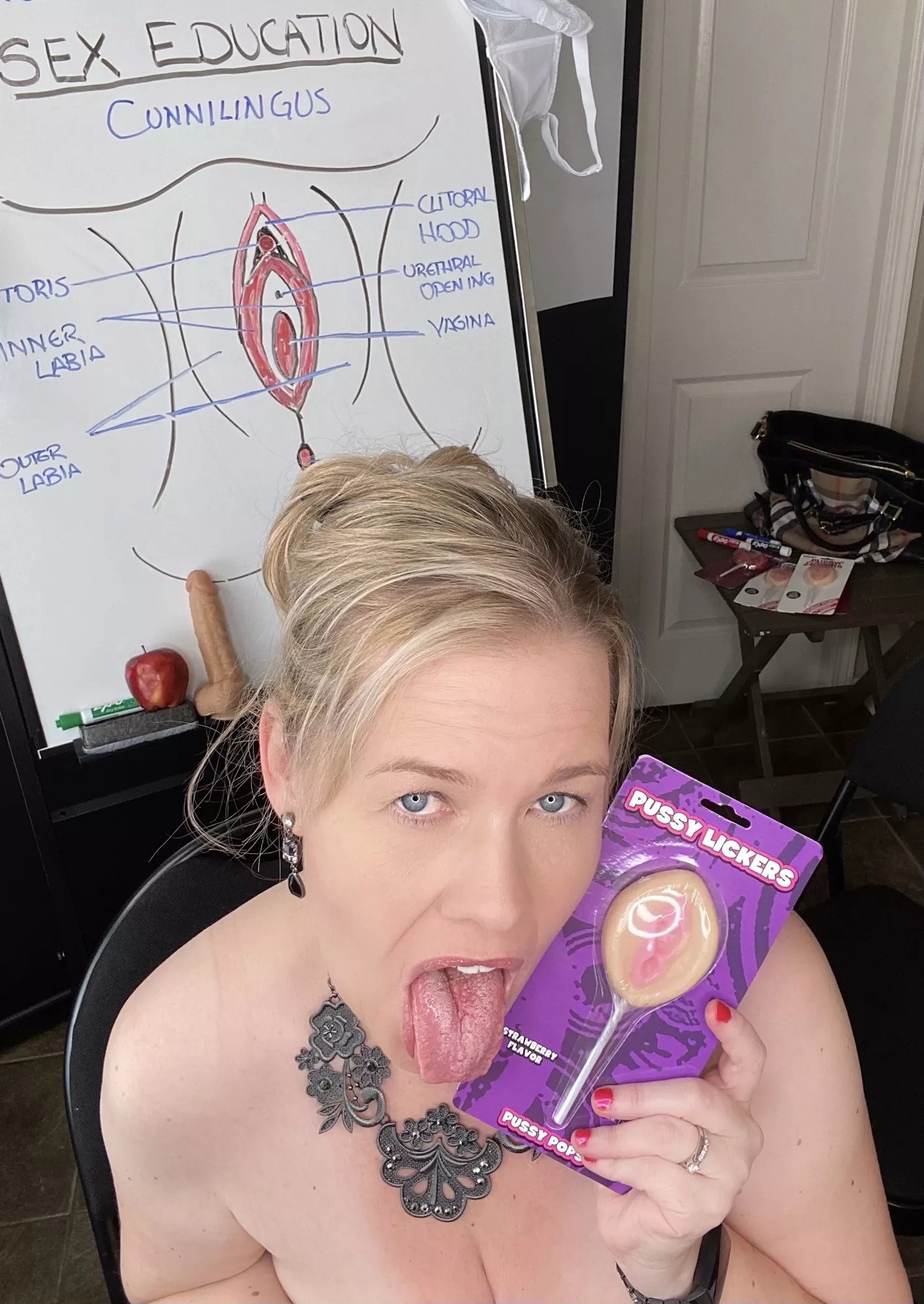 Want some candy? Iβll show you how to lick the real thing ππ
 Want some candy? Iβll show you how to lick the real thing ππ
