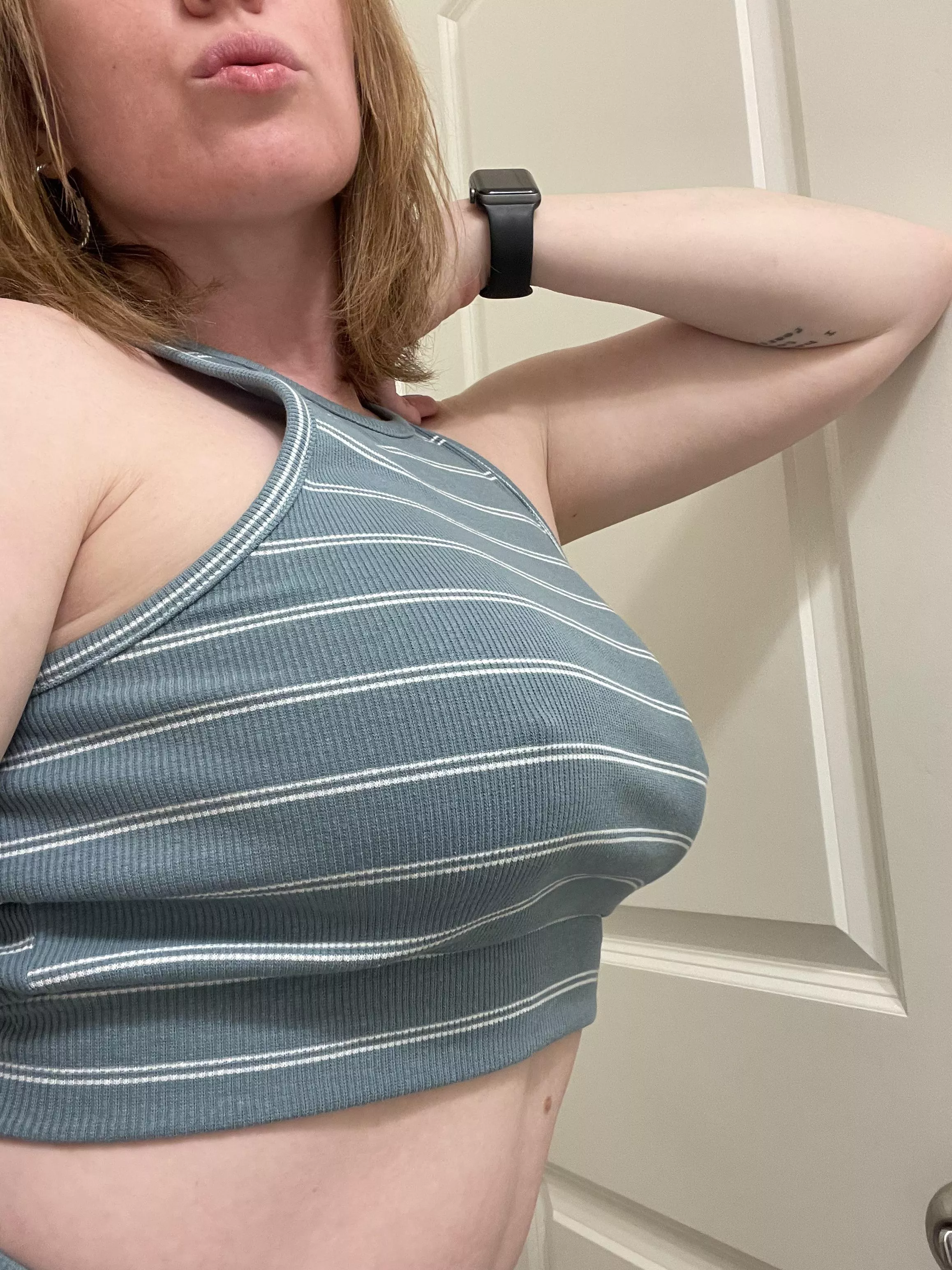 Want to see underneath? 💋😈