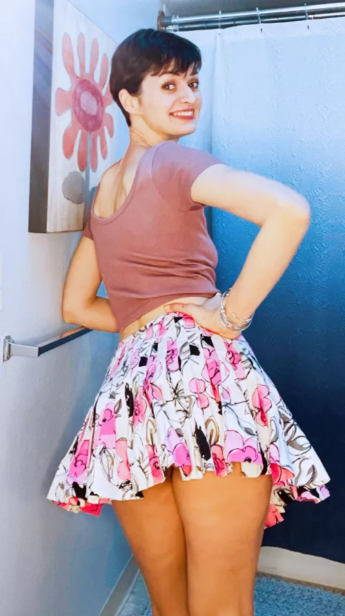 Want to see what’s underneath the skirt?