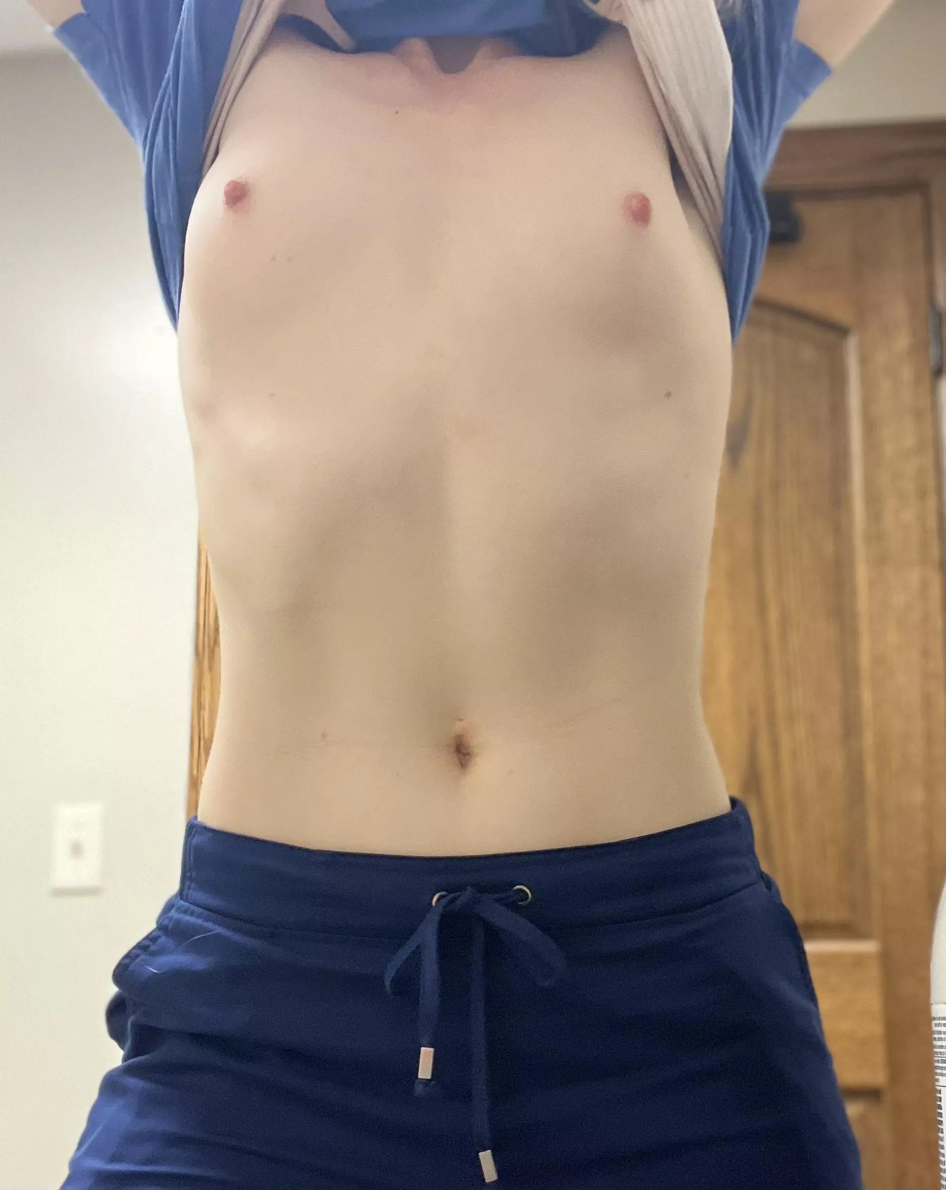 Wanted to show you my tiny tits while I was at work today :)