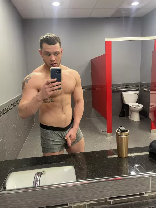 Wardrobe malfunctions at the gym