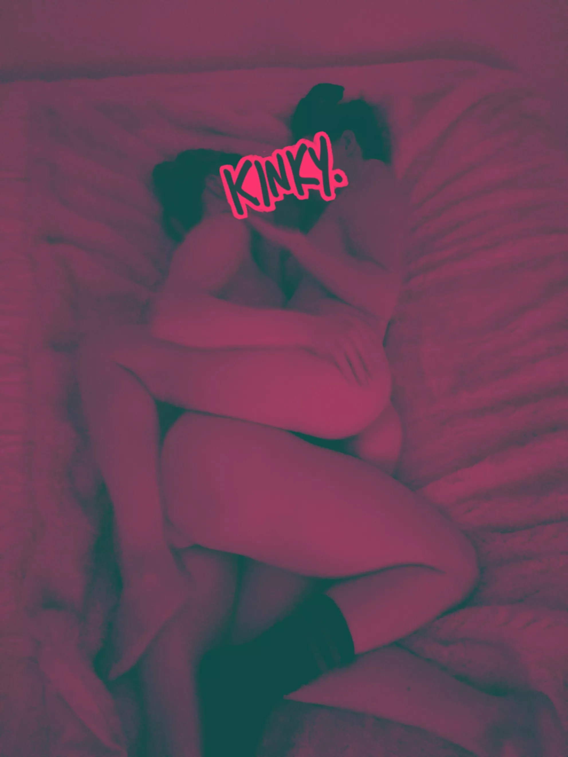 Warming up be[ff]ore their full body massages 🤤