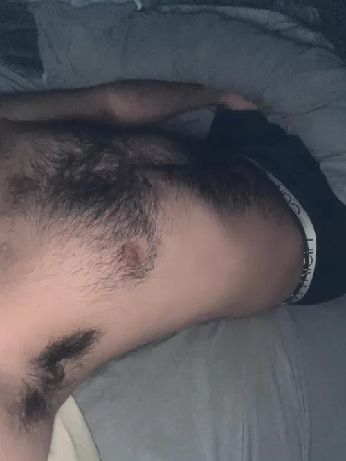 Was always self conscious about my fur, but I’ve been growing to like it. Thoughts bros? DMs open