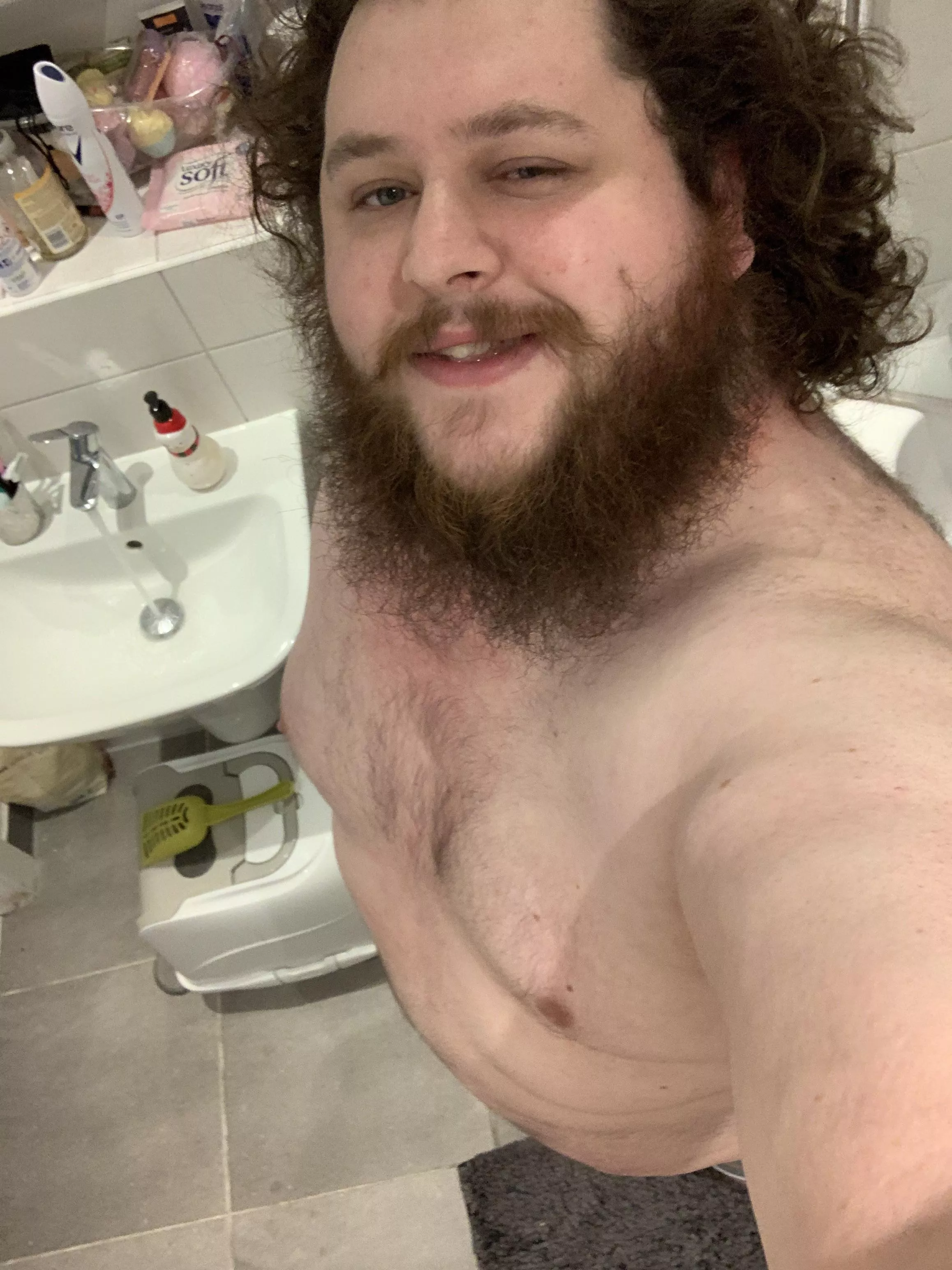 Was deffo “feeling myself” a little bit before the shower… 👀 🚿 🧼 Was deffo “feeling myself” a little bit before the shower… 👀 🚿 🧼