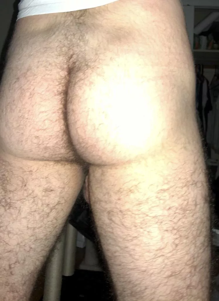 Was exposed to Covid.. so look at my butt.